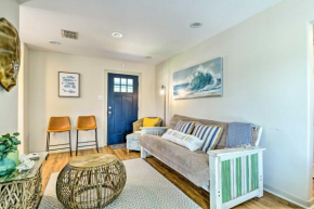 Bright Rockport Cottage Patio, 2 Mi to Beach